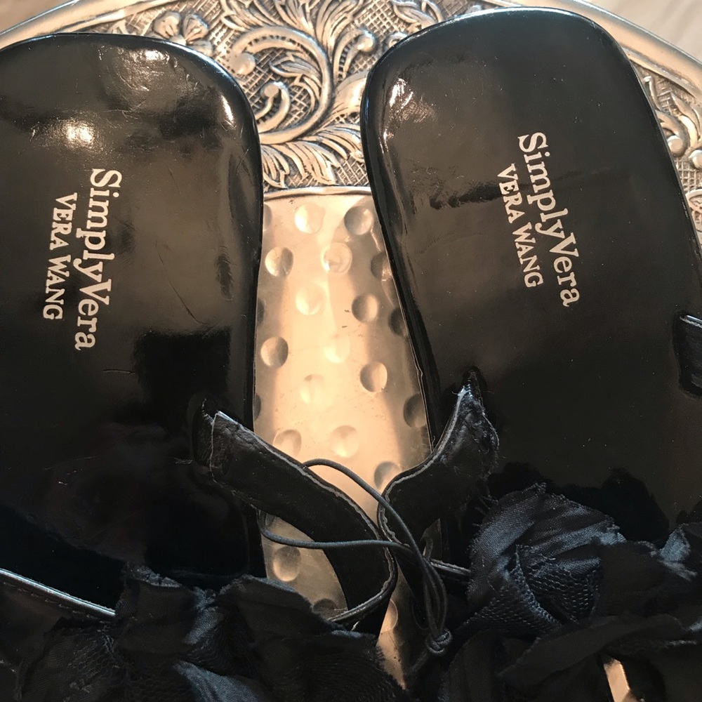 Simply Vera Black Slides Size 8.5 - Picture 3 of 5